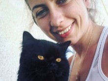 Мирела Шахпазова: Феликс обича да спи до мен, а Блинг постоянно се гали