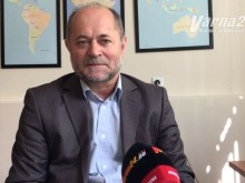 Проф. Маринов: Ако не отворят границите за туристи, трябва да копаем морето и да садим домати!