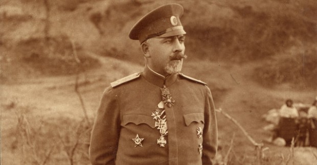 Владимир Вазов е роден на 14 май 1868 в гр.Сопот. Брат