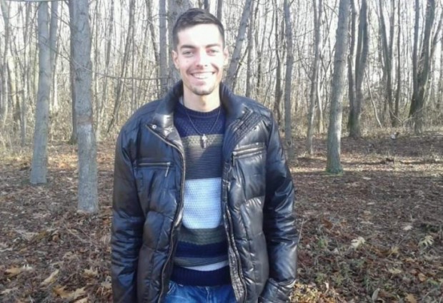 Момче от София е в неизвестност вече втори месец Родителите