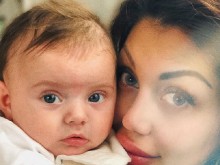 Джулиана Гани показа сина си, феновете й пощуряха