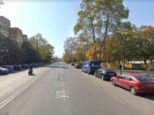 Жена с ампутиран крак плаче: Ще се самоубия