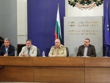 Вицепрезидентът: Разривът между Щаба и Мутафчийски е пълен, генералът е скрит