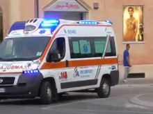 Дете почина, след като се заклещи в контейнер за даряване на дрехи