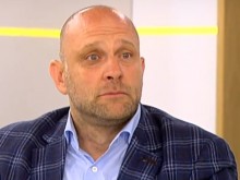 Тити се разплака: Умолявам Божков да не се подиграва с Левски