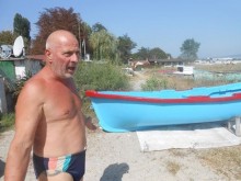 Рибар: Фекалии не могат да убият рибата в езерото! Химикали или водорасли са й взели кислорода!