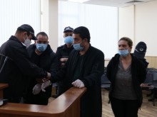 Циганският барон Менду остава зад решетките, съучастниците му - също!
