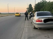 Задържаха 18-годишен за дрифт с БМВ, не му е първата издънка