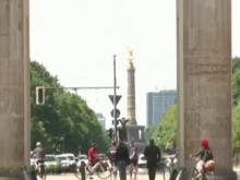 Германия продължава да облекчава мерките