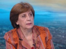 Инджова: Цялата работа в страната е "стани ти, ще седна аз"