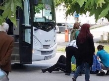 Невероятно! Линейка идва 25 минути след инцидент, станал на 30 метра от поликлиника!