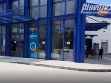 Разследващи с първи подробности за обира на големи магазини в Пловдив!