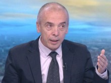 Доц. Мангъров: Хубаво е Щабът да спре със сутрешните изпълнения