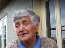 Възрастна жена дари пенсията си на болницата в Попово