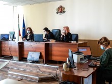 Трима босненци, спипани със 100 кг хероин, остават в ареста в Пловдив