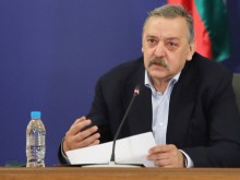 Проф. Кантарджиев: Връщаме мерките, ако се установи скок на пет показателя