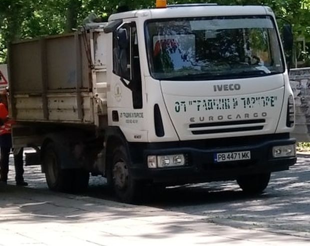Пловдивчанка бясна на служител от "Градини и паркове"