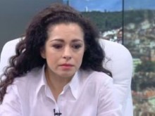 Хубавата Елена изпадна в тежко състояние, отчаяно моли за работа