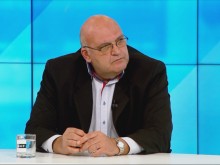 Д-р Брънзалов: Ако хората си мислят, че ще се върнат към нормалния живот - грешат!