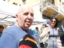 Най-добрият пловдивчанин за 2017 г. продължава да се грижи за болни хора