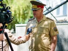 Генерал Мутафчийски получи странни обаждания в 2,00 часа през нощта