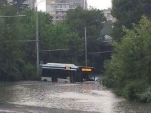 Роми с хитър трик да припечелят някой лев след пороя във Варна