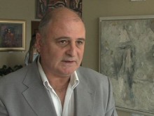 Проф. Радулов: Обикновеният бъларин e все по-незащитен, ресурсите се насочват към ВИП персоните