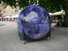 Чудна сфера се появи в центъра на Пловдив