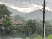 Природно бедствие връхлетя български град