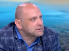 Тити с обещание: Утре ще имам нов автомобил и ще си дам номера, за да го следят