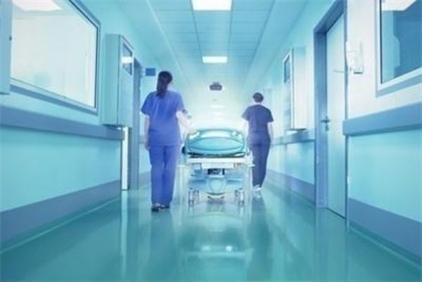 Мъж с коронавирусна инфекция е починал в болницата в Кюстендил