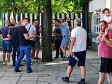 Опашка за билети на Лаута
