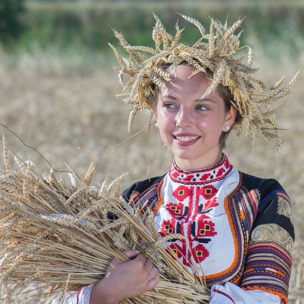 Anestiev/Pixabay
54% от българите се определят като хубави, а 72% от