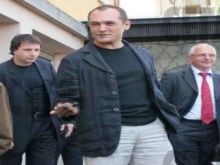 В дома на дясната ръка на Божков откриха много информация и снимки на магистрати