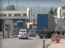 Над 10-километрова опашка на единствения вход за Гърция