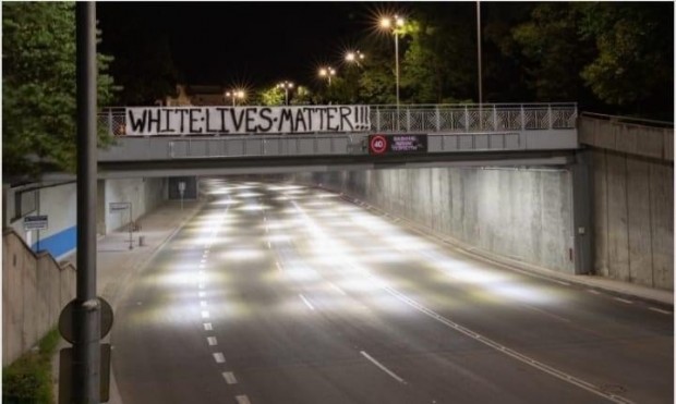 Забелязано в Пловдив
Лозунгът White Lives Matter достигна и до Пловдив
