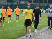 Феро събра едва 16 футболисти за днешния плейоф срещу Етър