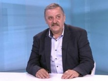 Проф.Кантарджиев с оптимистична прогноза: Очаквам намаляване на заразените до седмица