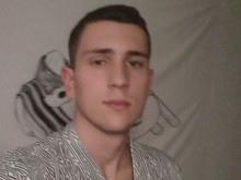 Надрусаният Кристиян, който уби Милен Цветков, иска на свобода