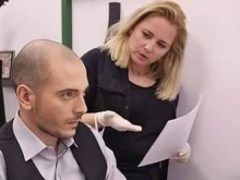 Лора Крумова се труди неуморно, за да направи Николаос звезда