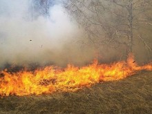 Без почивка за пожарникарите през уикенда