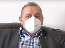 Кантарджиев: Ако не можеш да търпиш маска, тръбата за обдишване по-приятна ли ще ти е?