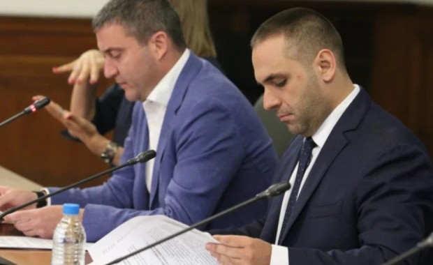 Министрите Горанов, Маринов и Караниколов декларираха пред премиера Борисов готовност