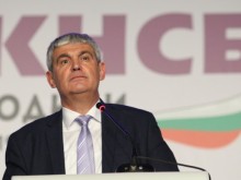 Предложение: 15% ДДС и 15% данък върху доходите на физическите лица