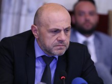 Дончев: Правителството ще стои, докато има смисъл