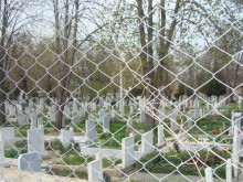 Мотоциклетист потроши ребрата си до гробището в Марково