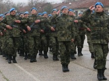 Доверието на българите към армията расте