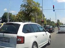 Нов гаф на шофьор на "Атаро клима" по оживен пловдивски булевард!
