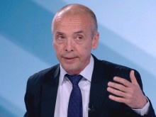 Доц. Мангъров: Няма смисъл на клинично здравите да се прилага PCR тест