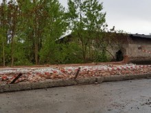 Срутена стена на бивше военно поделение уби човек, прокуратурата в Пловдив внесе обвинения